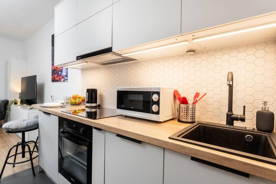 dishwasher, oven, kitchen