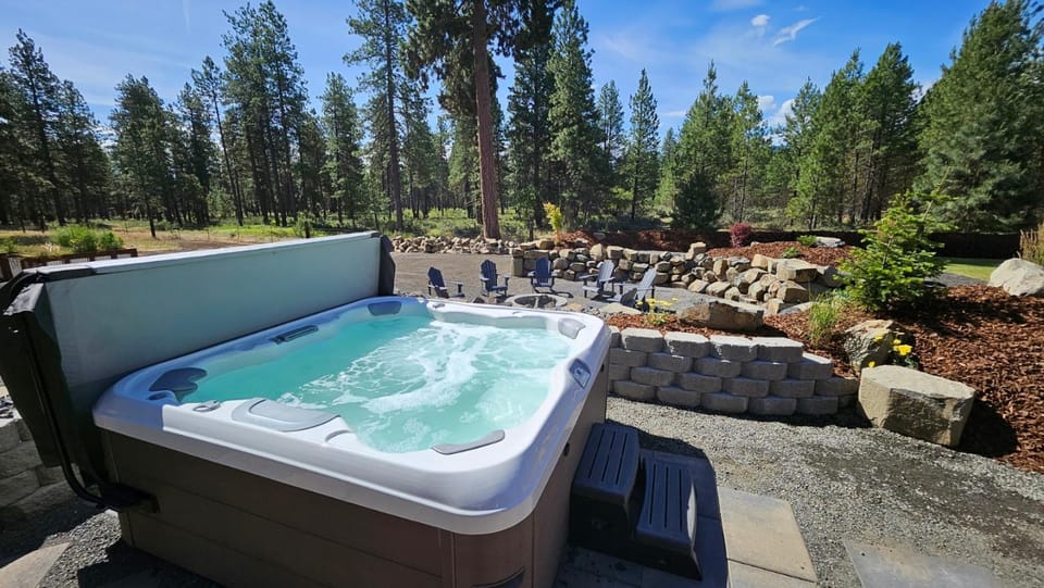 Hot Tub, View (from property/room)
