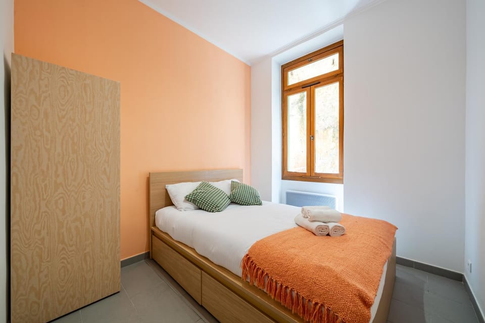 Bed, Photo of the whole room, Bedroom, towels, wardrobe