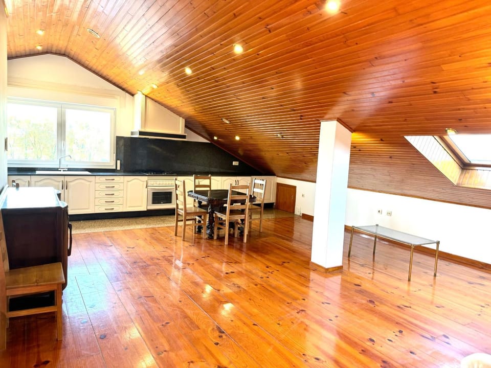 Kitchen or kitchenette, Living room, Dining area