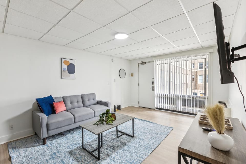 East 116 I Corporate 1Bd Suite in Rochester I Gym Apartment in Brighton
