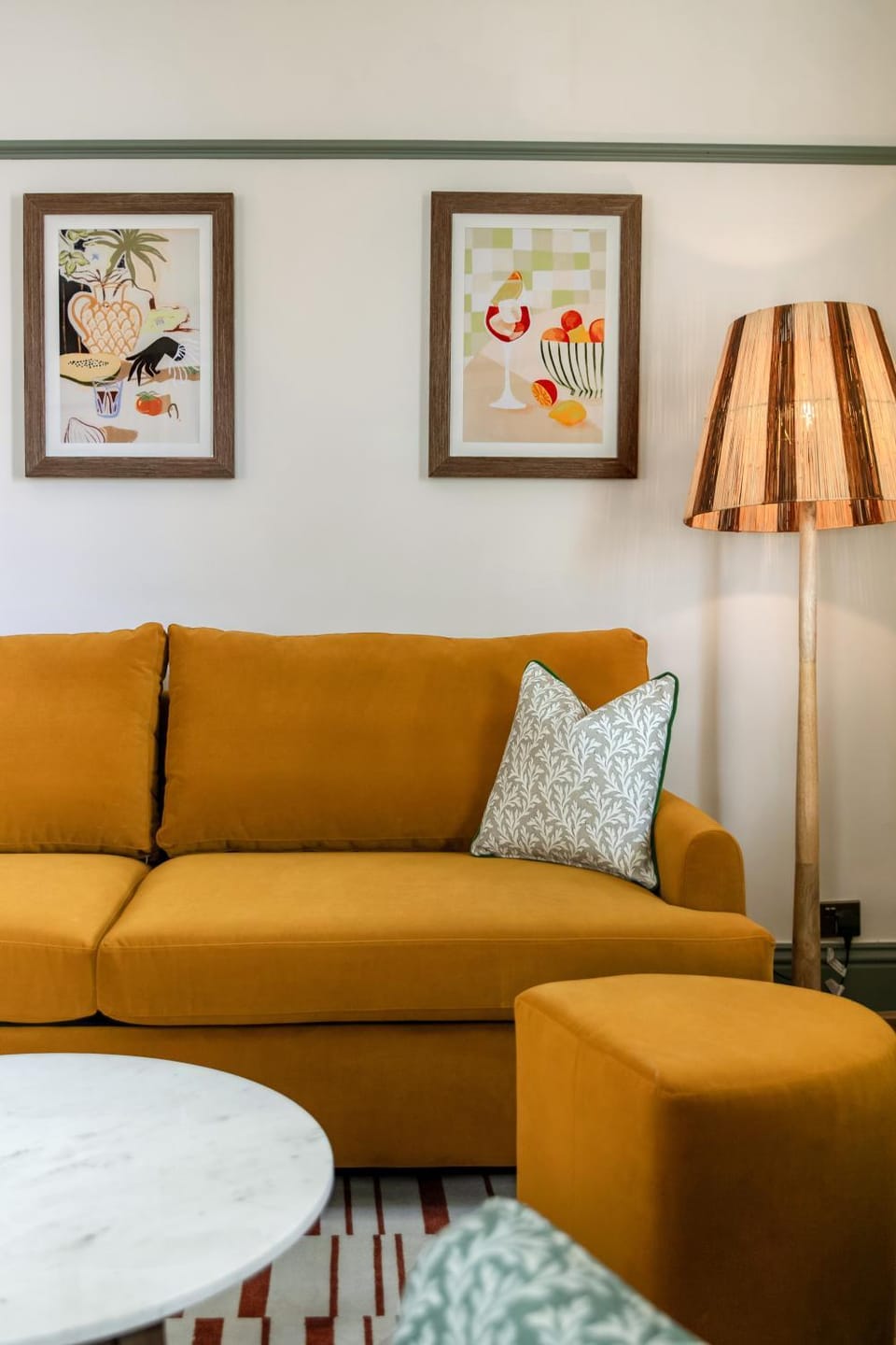 Living room, Decorative detail, Seating area