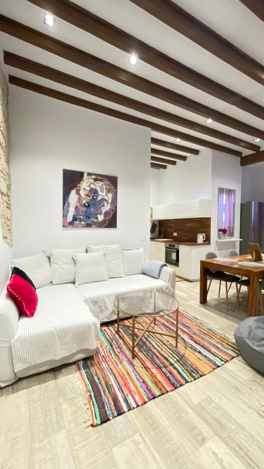 Living room, Seating area, Evening entertainment