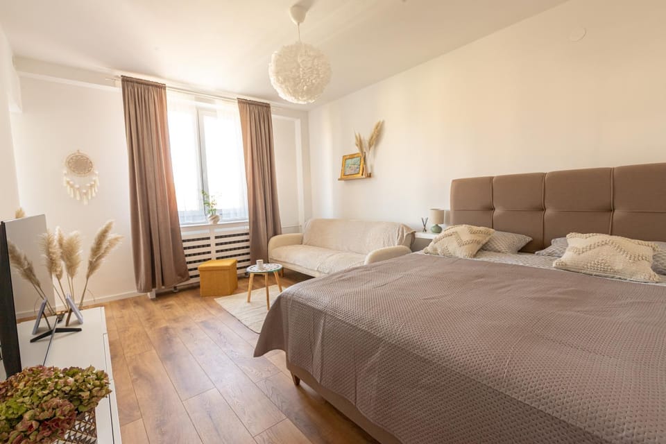 Living room, Bedroom