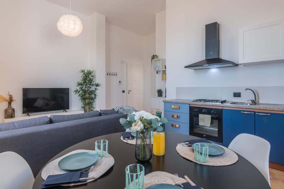 TV and multimedia, Kitchen or kitchenette, Dining area