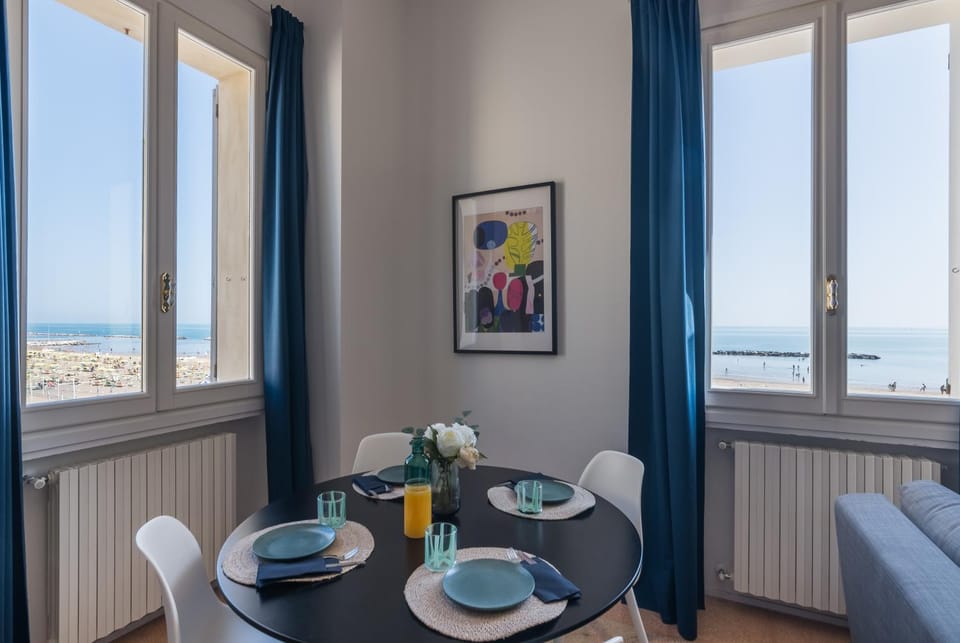 Dining area, Sea view