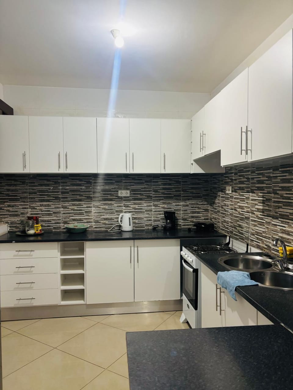 8 Minute to Beach 2 Bed Apt Apartment in Cape Verde