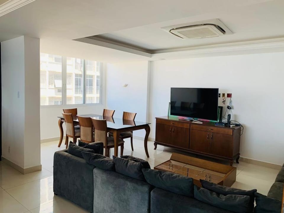 Real Apartments 346 - Incrível frente ao mar Copacabana 3 quartos Alto nível Apartment in Rio de Janeiro