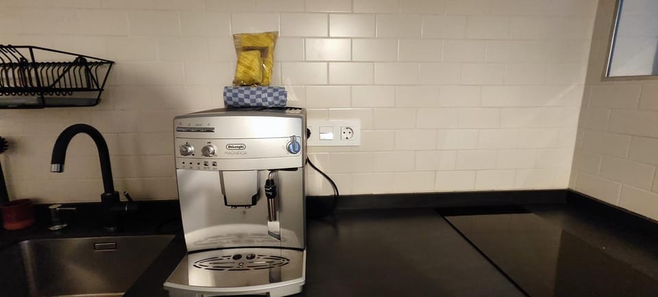 Coffee/tea facilities, Kitchen or kitchenette