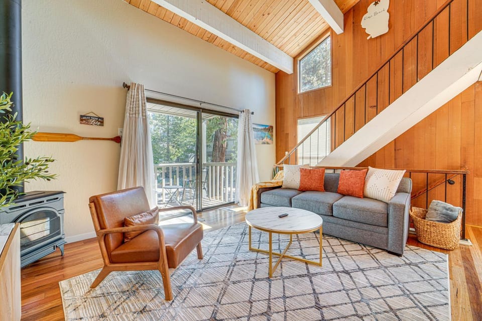 5 Mi to Northstar Skiing: 'Bear Den' Home w/ Decks House in Tahoe Vista
