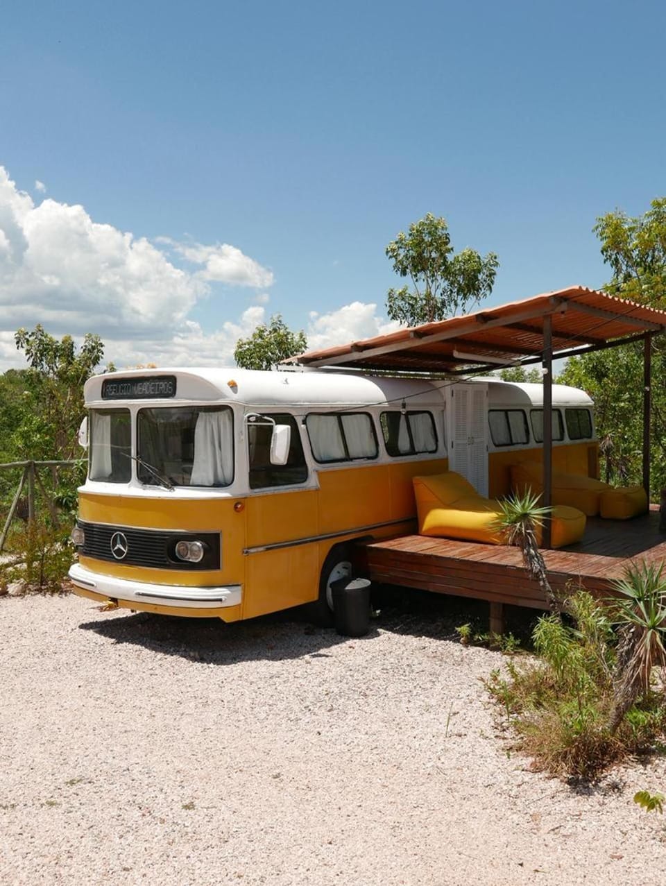 Refúgio Veadeiros Ônibus House in State of Goiás