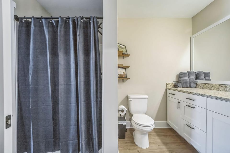 Pet-Friendly Condo in Traverse City House in Michigan