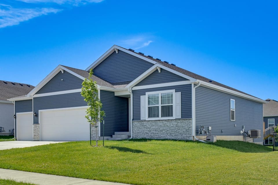 1 Mi to Golf: Quiet Waukee Home w/ Fireplace! House in Iowa