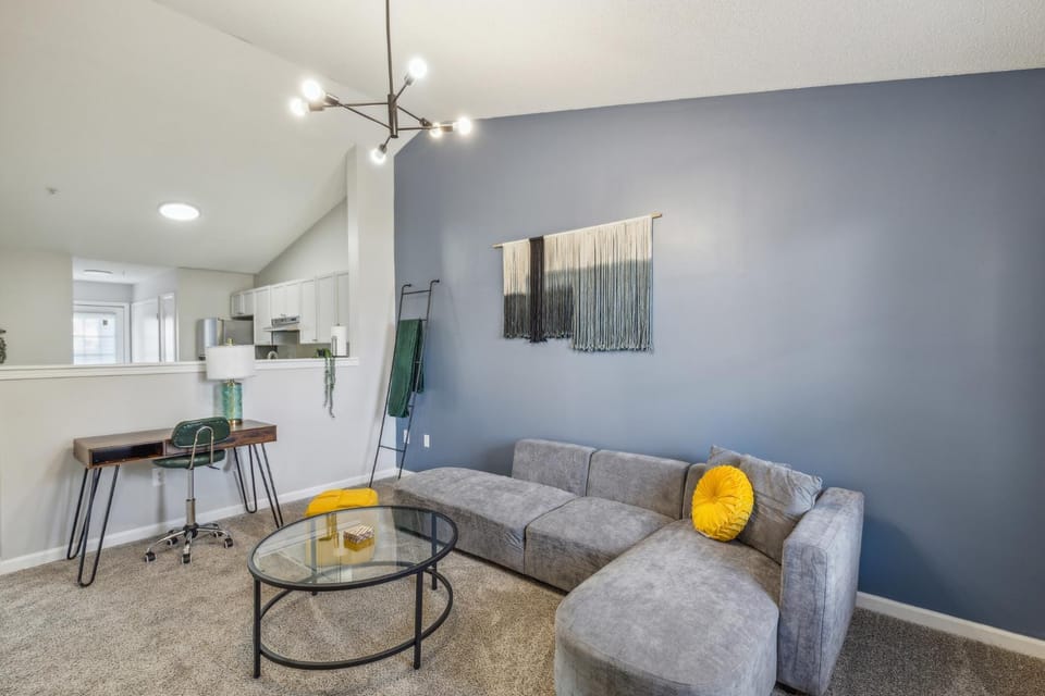 CB 3508-301 Fayetteville Oasis I Modern, Comfy Apartment in Fayetteville