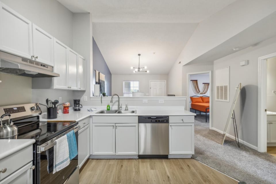 CB 3508-301 Fayetteville Oasis I Modern, Comfy Apartment in Fayetteville