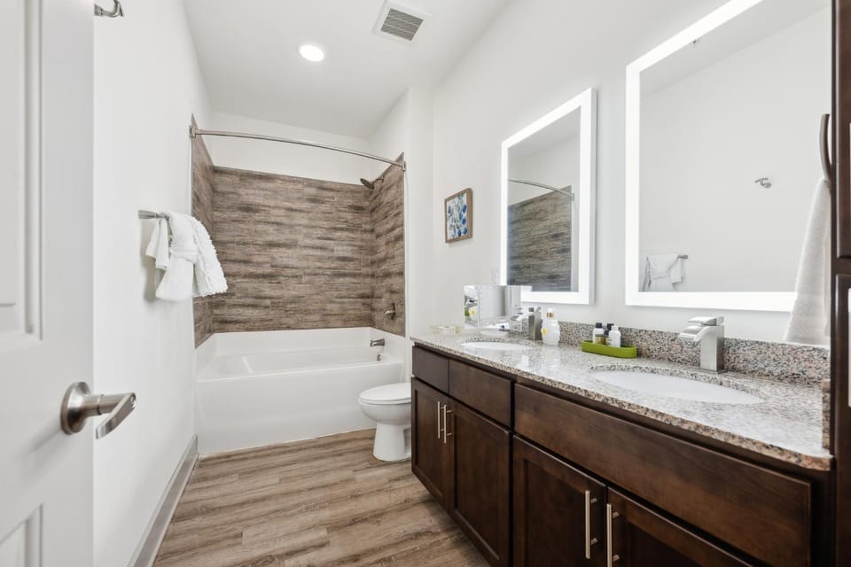 Overlook 3001 I Modern Apartments in Knoxville Apartment in Farragut