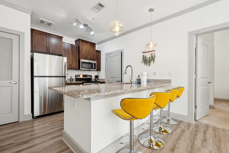 Overlook 3001 I Modern Apartments in Knoxville Apartment in Farragut