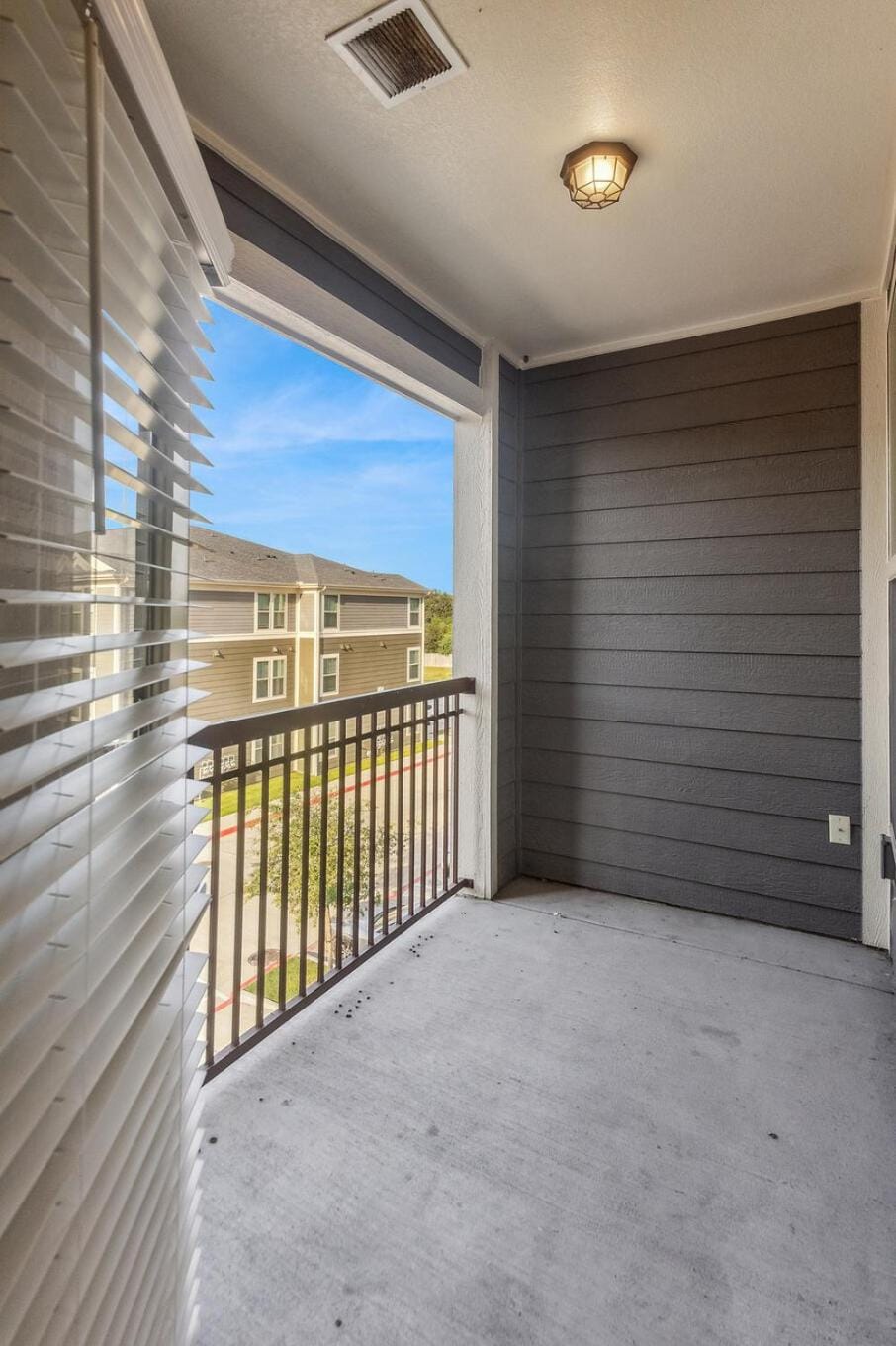 Cullen 4307 I Parking I Pool I Gym I 2Bd2Bth Apartment in Houston