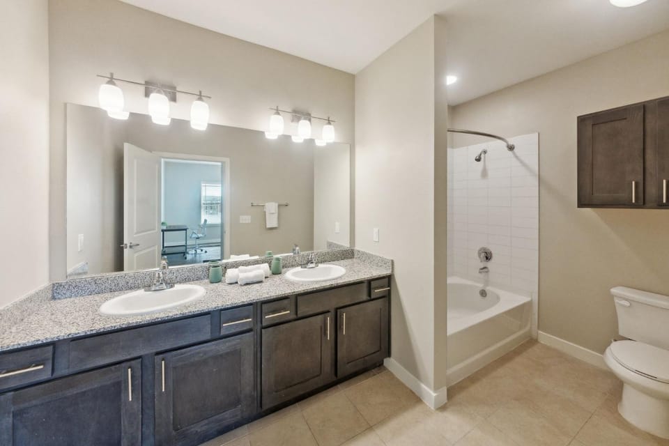 C Creek 4316 I New Construction 2Bd Apt I Gated Apartment in Houston