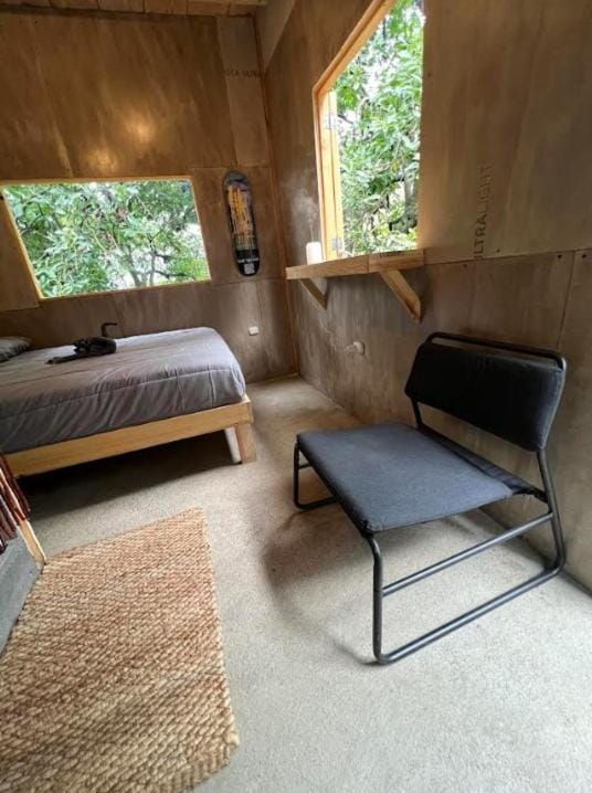 EB5 Escape-Contemporary Stay, San Marcos La Laguna, Skateboard Hostel in Sololá Department