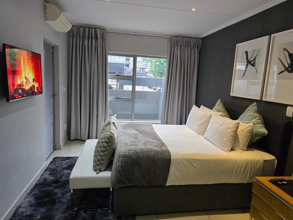 Photo of the whole room, Evening entertainment, Bedroom