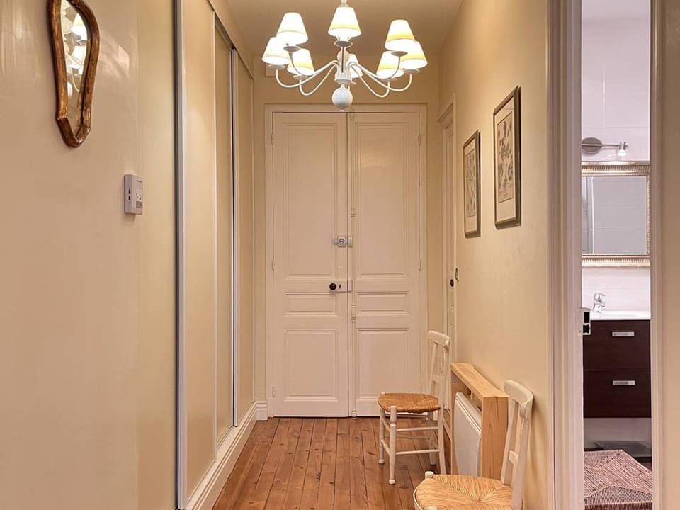 Appartement spacieux en centre-ville pour 6 pers. avec vue sur montagne - FR-1-234-327 Apartment in Cauterets