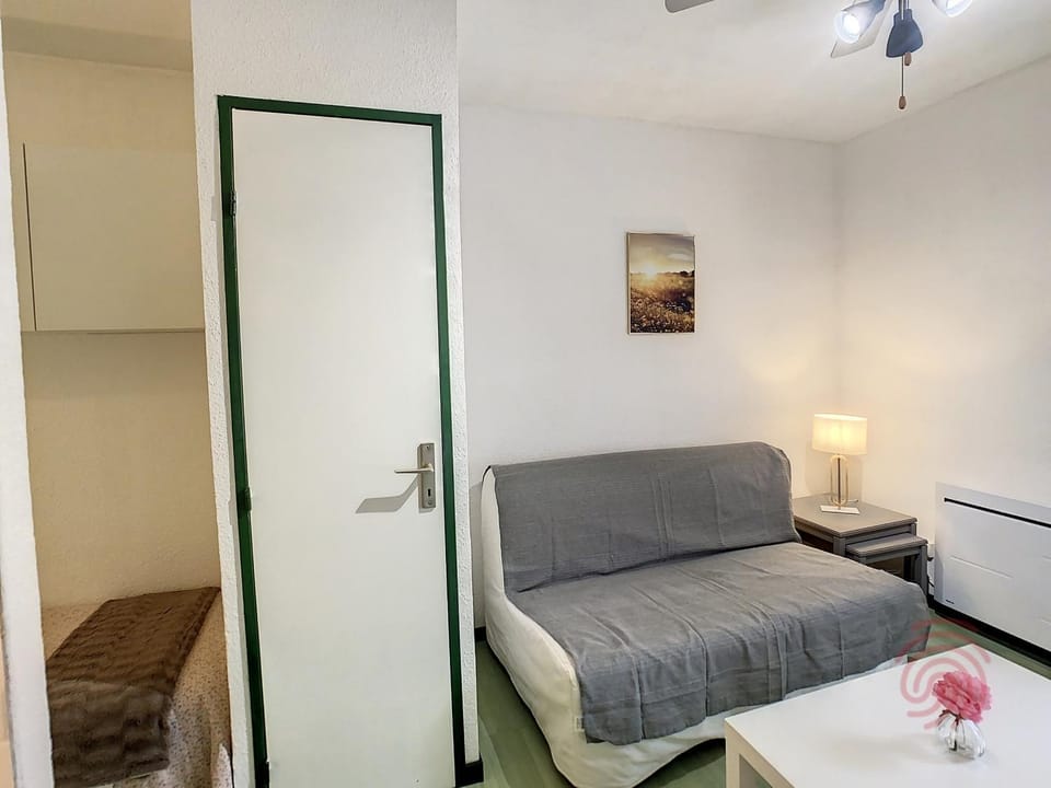 Studio cosy à Lamalou, animaux acceptés, balcon et Wifi - FR-1-451-214 Apartment in Occitanie