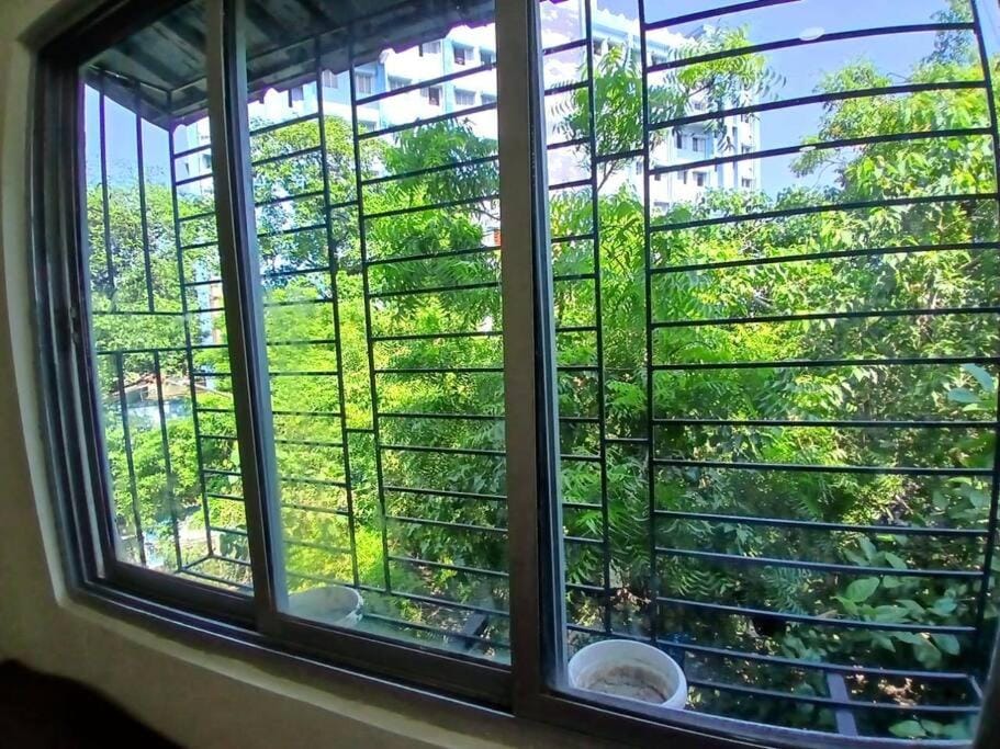 Studio Room Close to Quest Mall Apartment in Kolkata