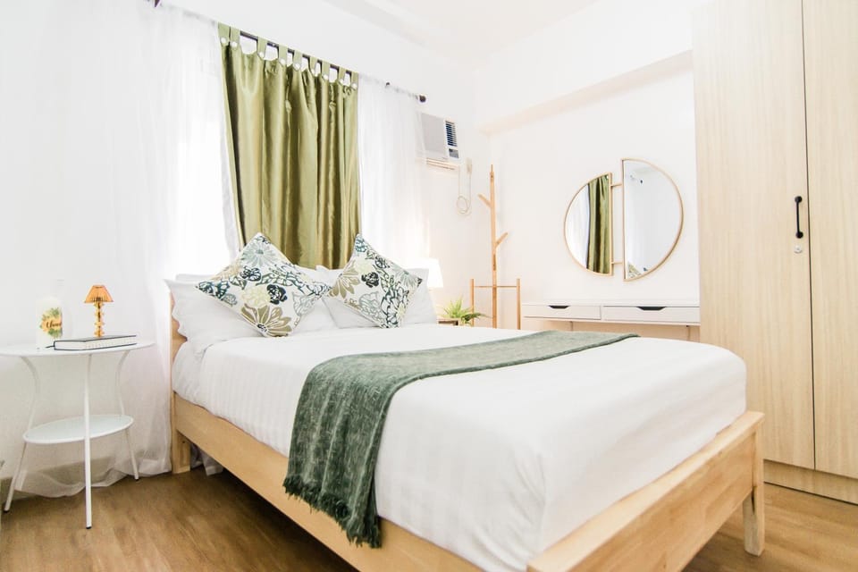 Excellent Location 2 BDRM Homey Wifi Near Airport Apartment in Pasay