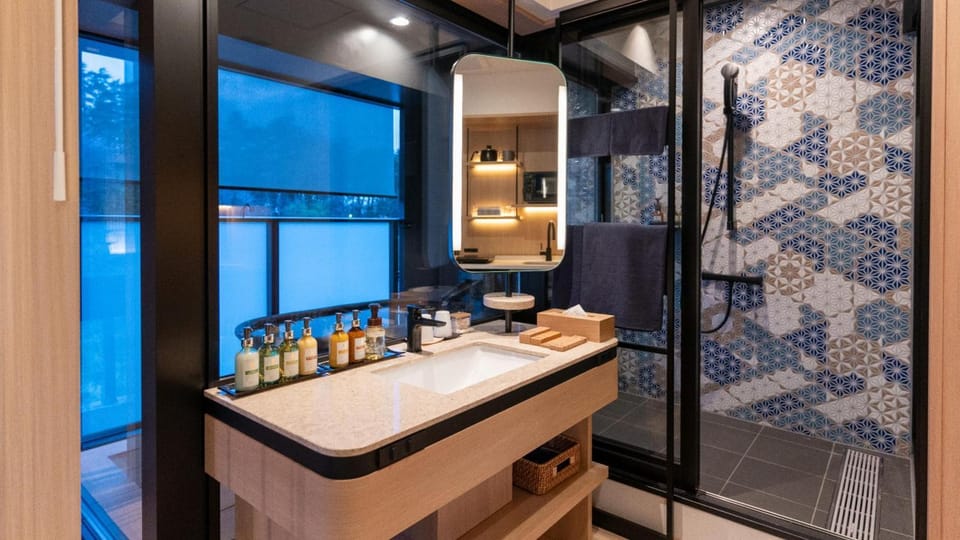 Shower, Bathroom