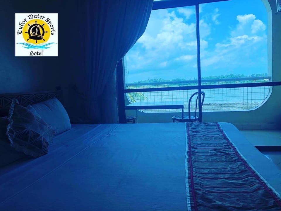 Bed, Photo of the whole room, Bedroom, Sea view