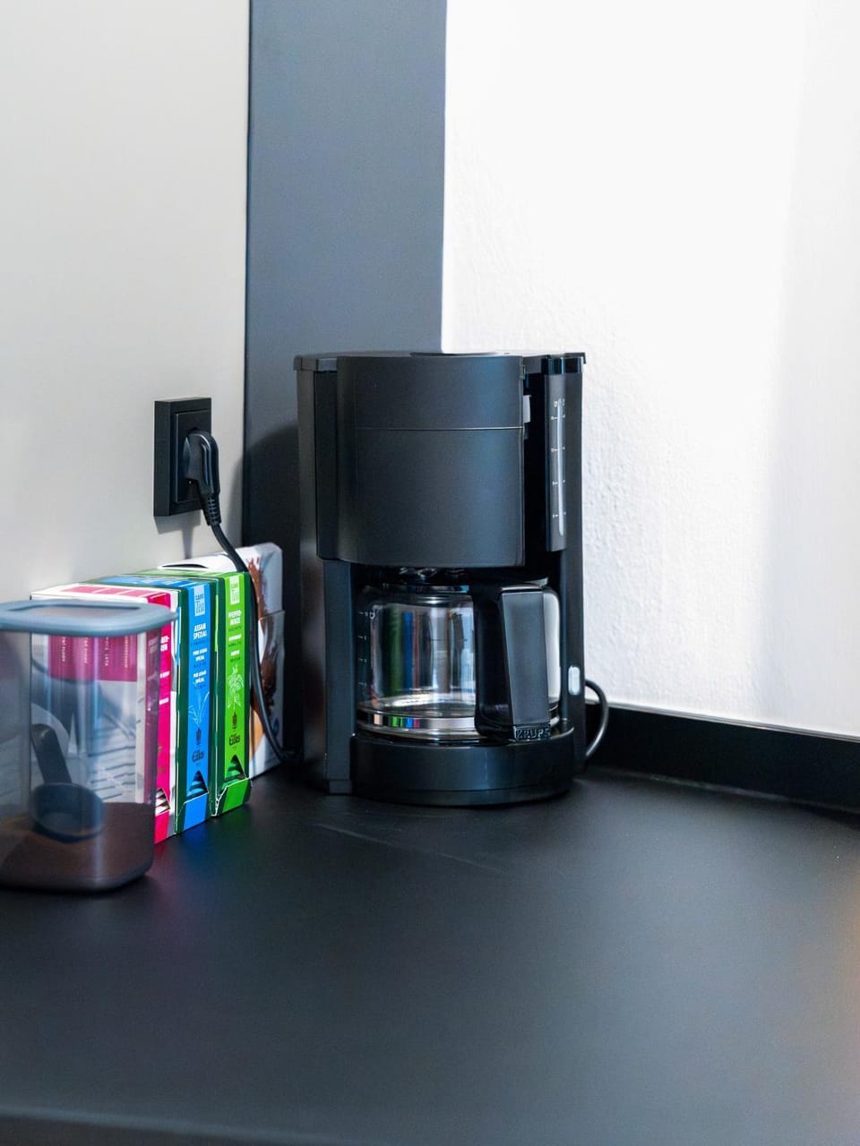 Coffee/tea facilities, Kitchen or kitchenette
