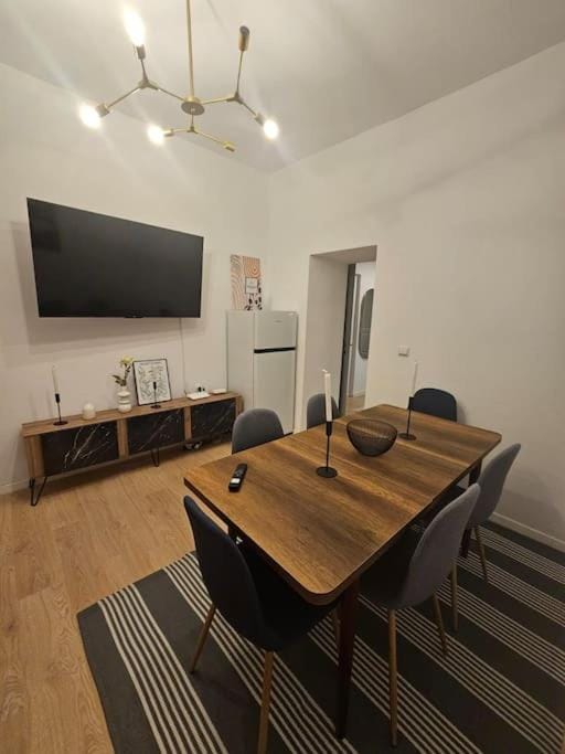 Heart of City Center 4br 2bath Apartment in Bucharest