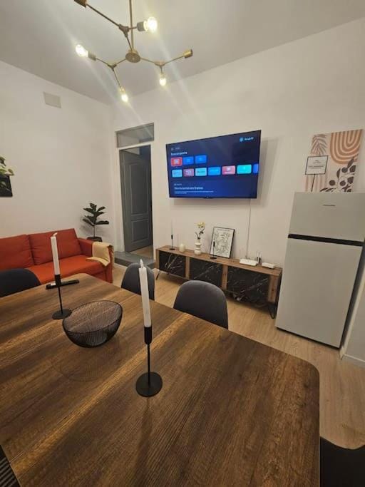 Heart of City Center 4br 2bath Apartment in Bucharest