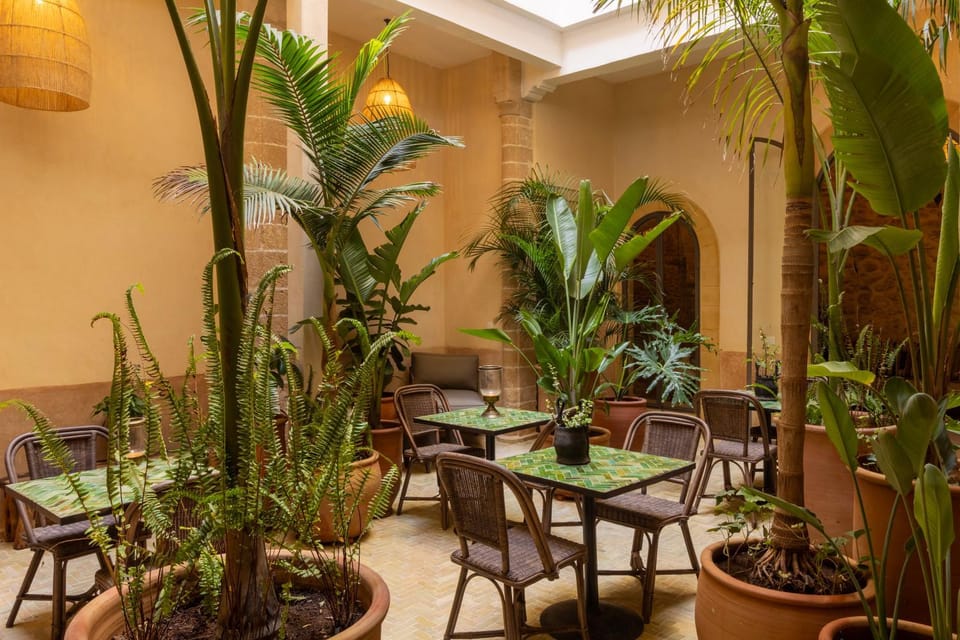 Restaurant/places to eat, Garden