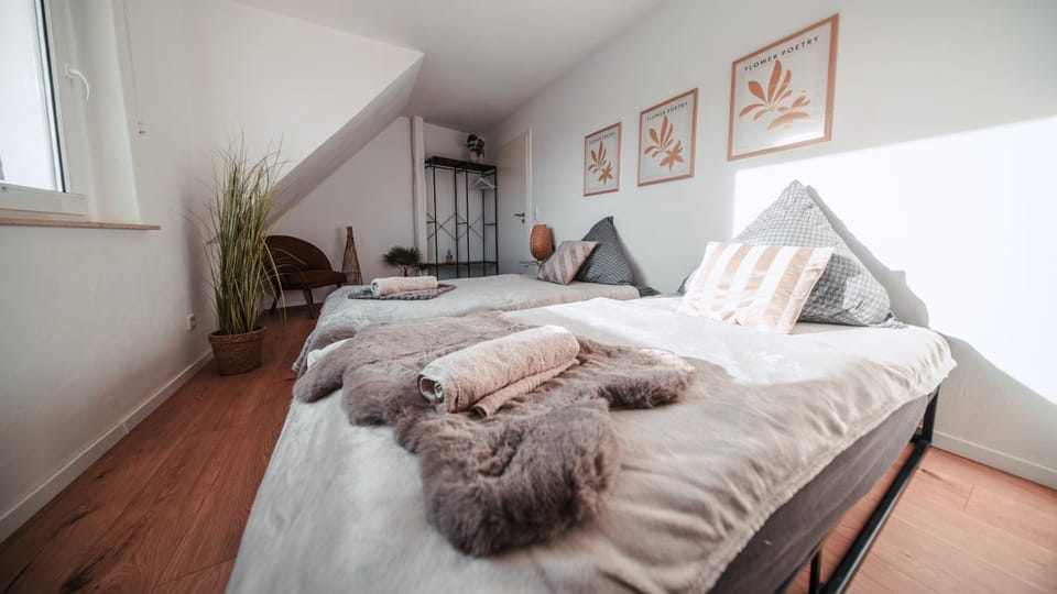 Bed, Decorative detail, Decorative detail, Bedroom, heating, heating, internet, internet, towels, towels, wardrobe