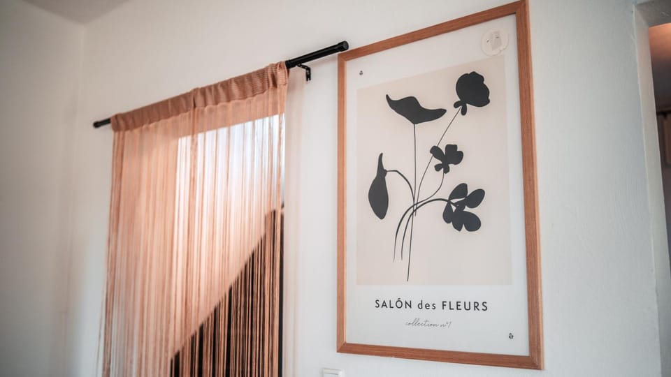 Living room, Decorative detail, Decorative detail