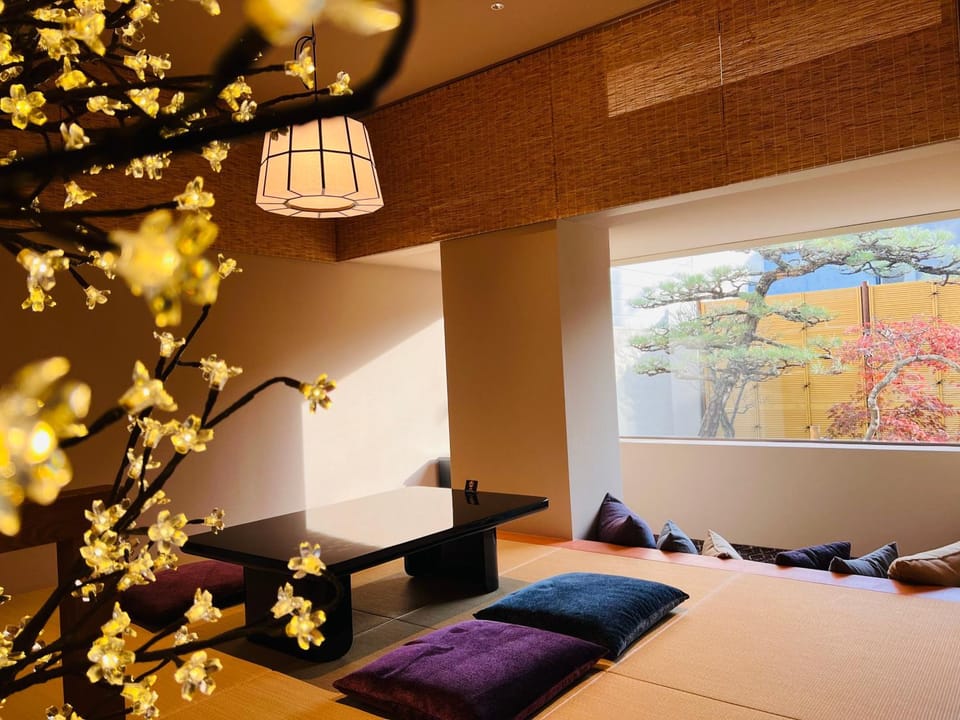 Seating area, Bedroom
