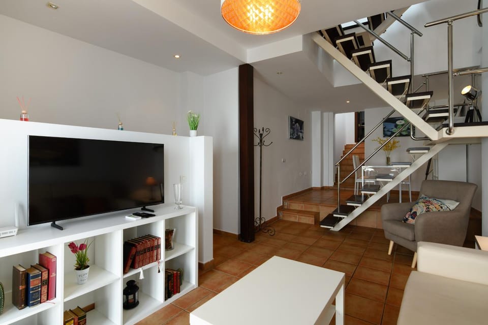 Communal lounge/ TV room, Living room