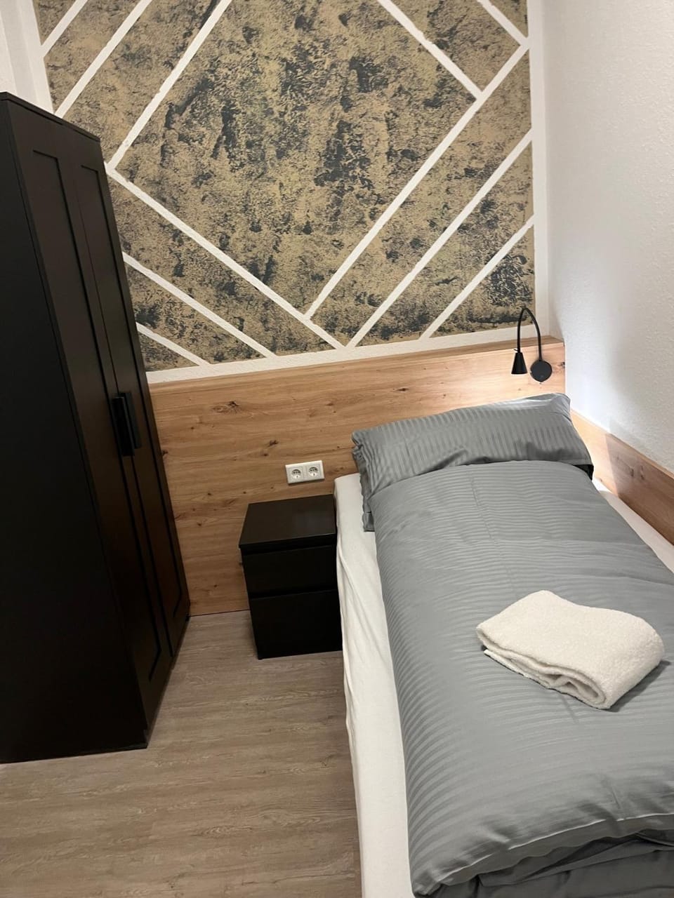 Bed, Photo of the whole room, Bedroom, towels, wardrobe