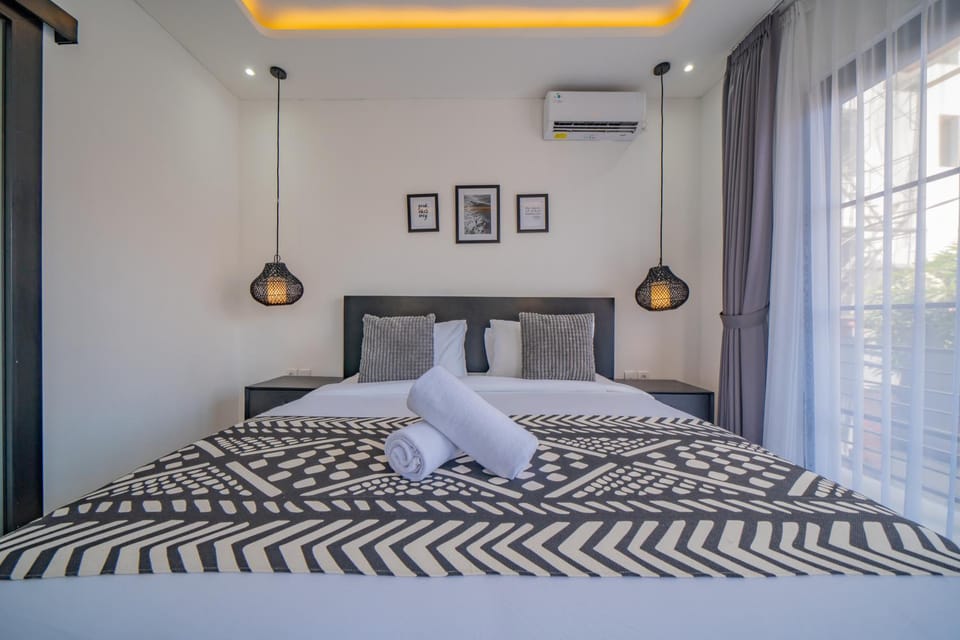 Bed, Bedroom, air conditioner