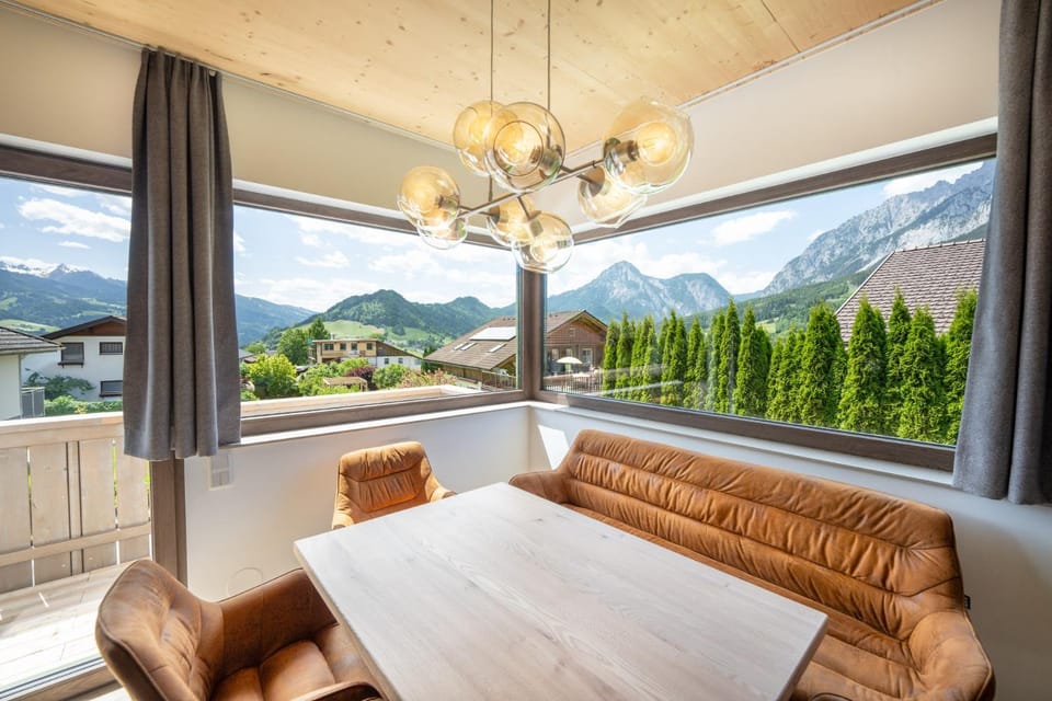 Day, Natural landscape, Living room, Seating area, Mountain view