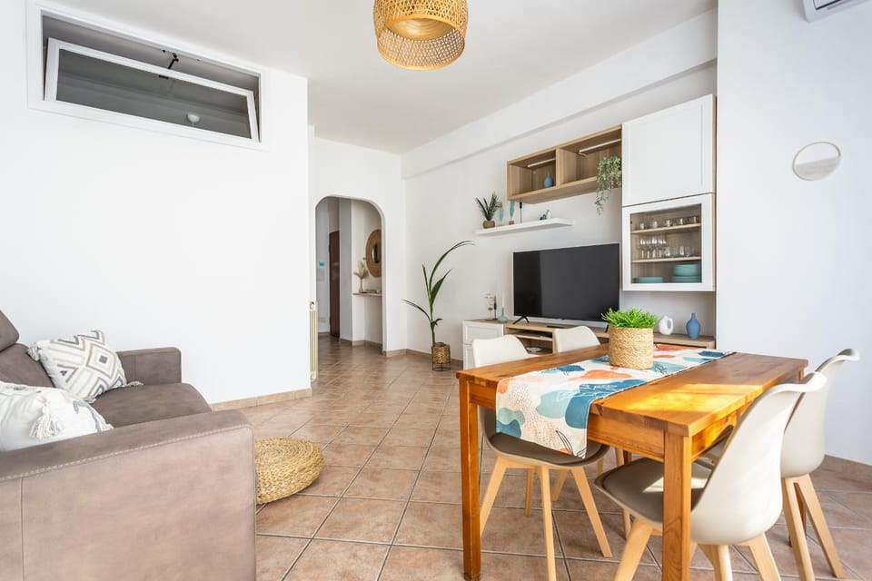TV and multimedia, Living room, air conditioner