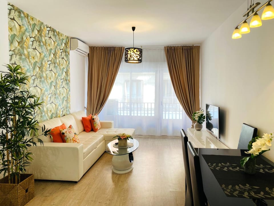 Palacio Apartments Madrid Temporal Apartment in Centro
