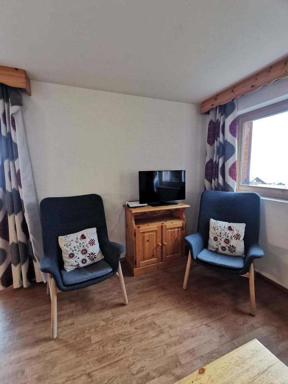 Communal lounge/ TV room, Living room