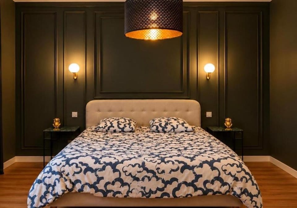 Bed, Photo of the whole room, Bedroom