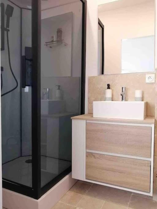 Complexe Cap Esterel village ,vue mer studio avec parking Apartment in Saint-Raphael