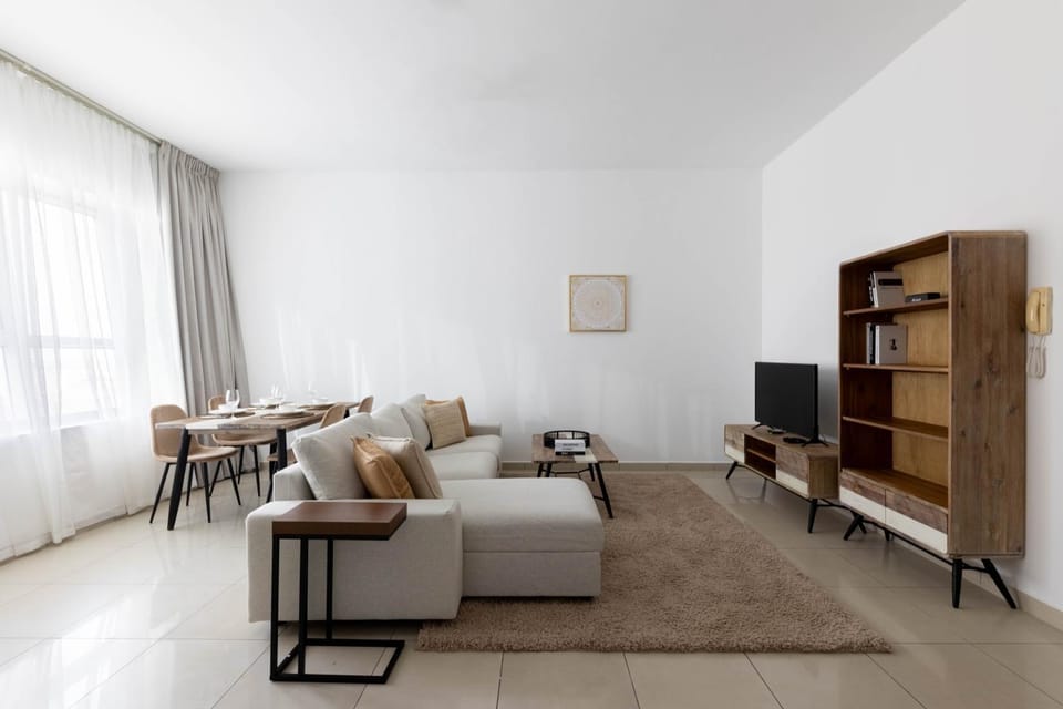 Handsome 1BR in Armada Tower 3 Apartment in Dubai