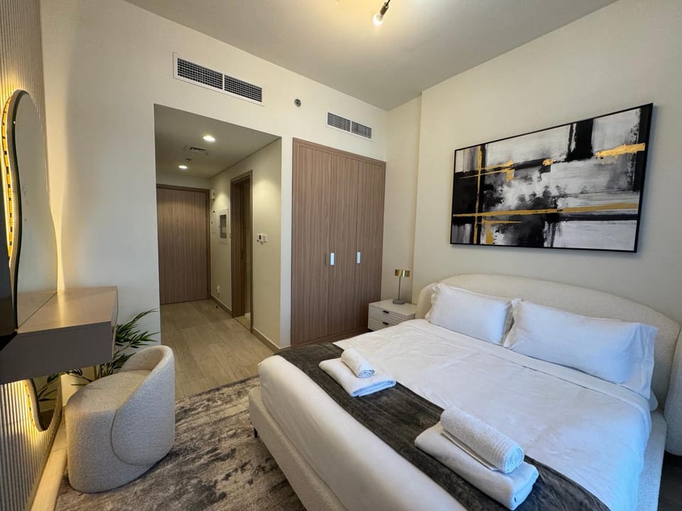 Ashri Elegant Studio Near Burj Khalifa Apartment in Dubai