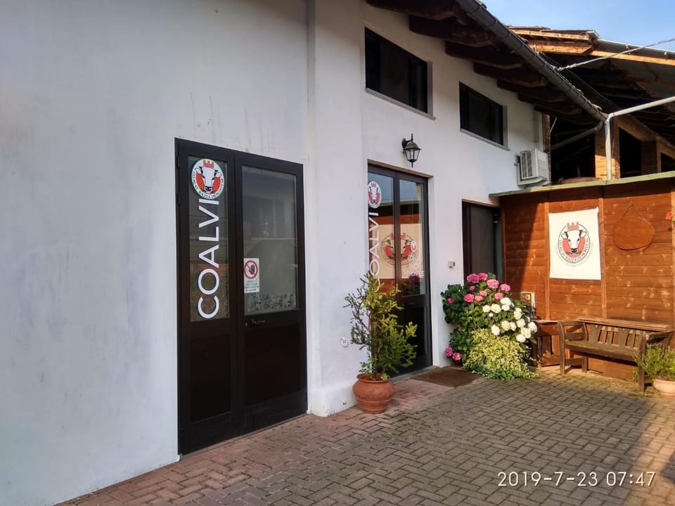 Agriturismo Il Frutto Permesso Farm Stay in Piedmont